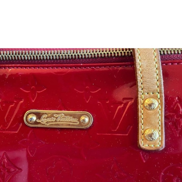 Vintage Louis Vuitton Rose Pop Monogram Vernis Bellevue PM Bag - Picture 7 of 7